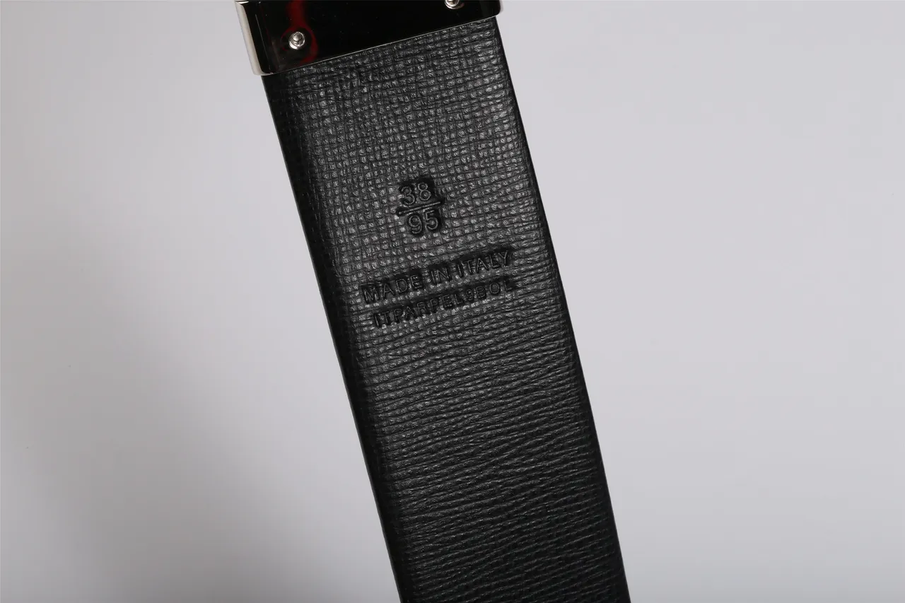 Burberry Bleu marine Noir Réversible Texturé Saffiano Cuir Ceinture 5