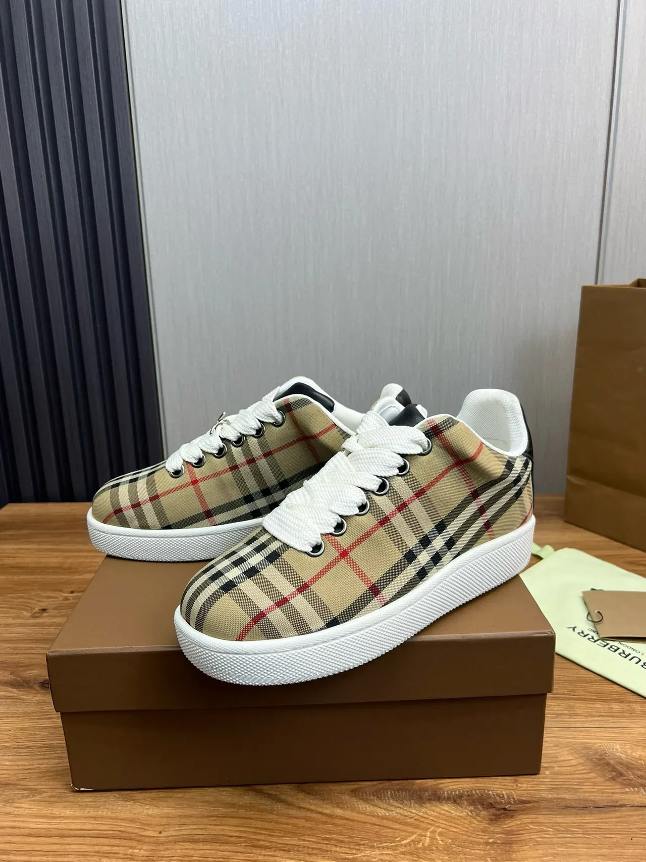 Burberry Nova Check Baskets Lifestyle à Lacets Basses 4