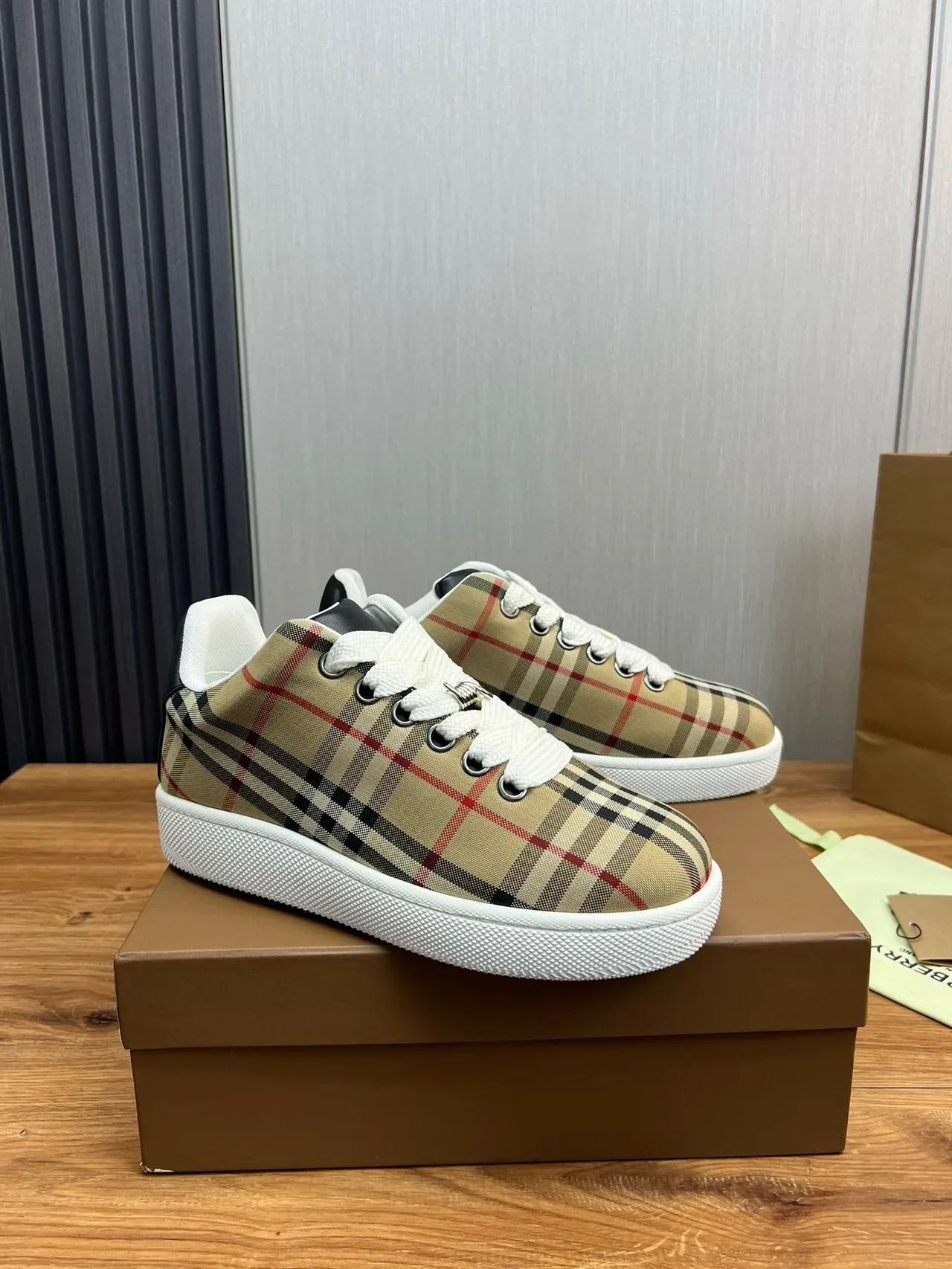 Burberry Nova Check Baskets Lifestyle à Lacets Basses 5