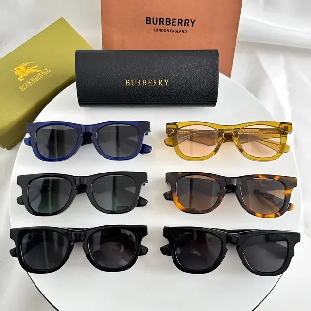 Burberry Rectangular Glossy Black Acetate Sunglasses 4