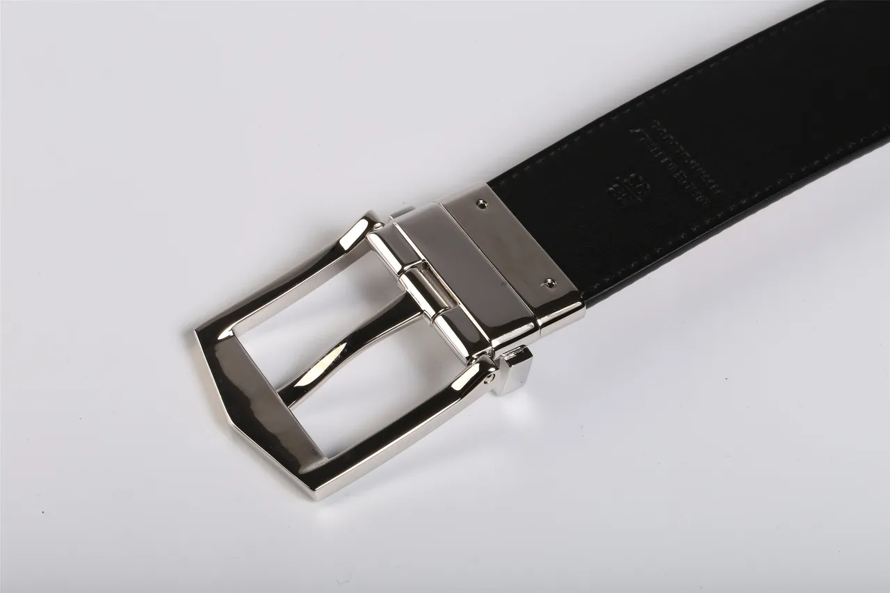 Burberry Reversible House Check Beige Red Black Leather Belt 2
