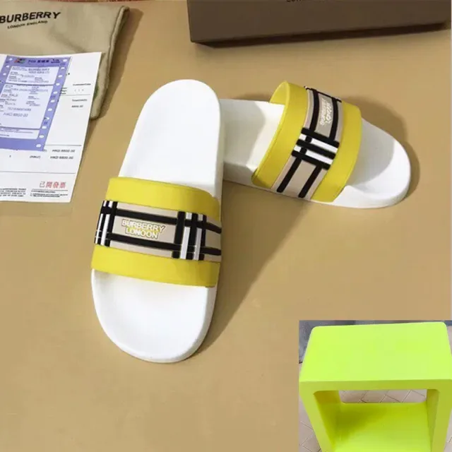 Burberry Slide Sandálias Amarelas Brancas Fita Larga 6