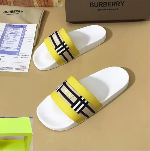 Burberry Slide Sandálias Amarelas Brancas Fita Larga 9