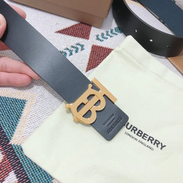 Burberry TB Ceinture Noir Or Lisse Monogram Boucle Ceinture en Cuir 6