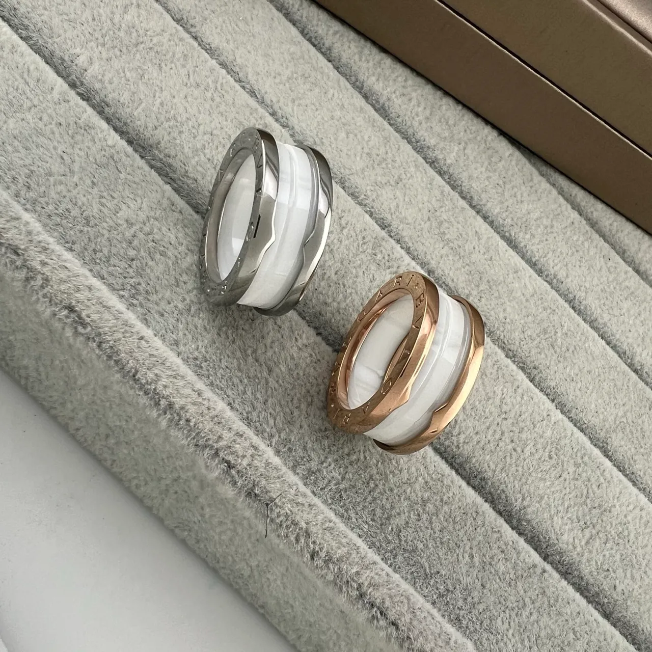 Bvlgari B.zero1 Multi-Band Ceramic and Metal Rings 4
