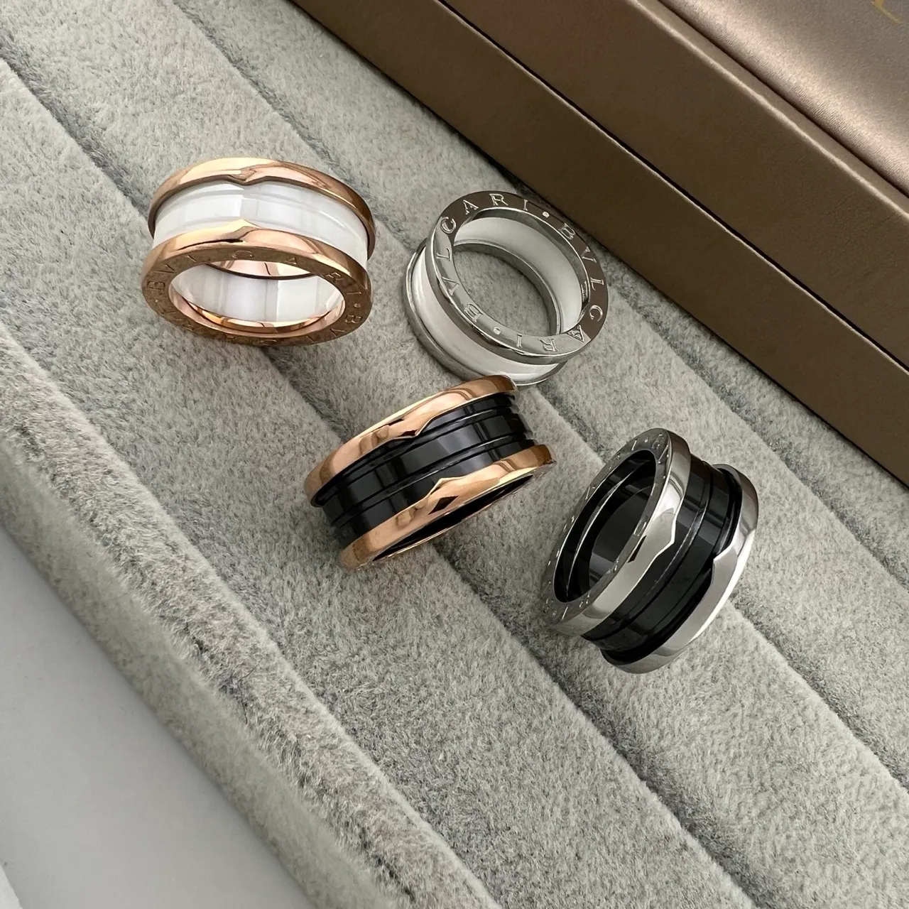 Bvlgari B.zero1 Multi-Band Ceramic and Metal Rings 6