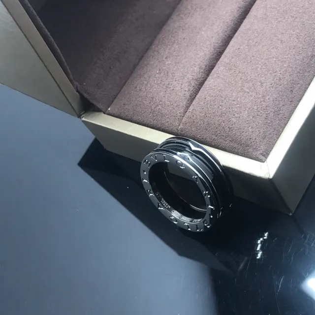 Bvlgari B.zero1 Rock Bagues en Céramique et Métal Noir 6