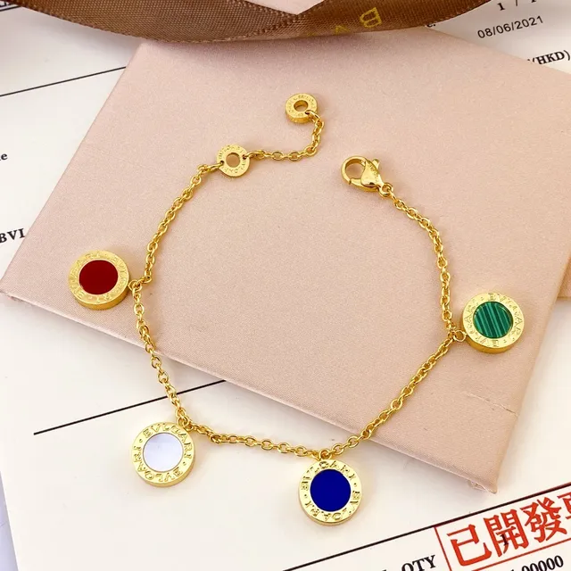 Bvlgari B.zero1 Rock doré Mère-de-perle et Onyx Bracelet 7