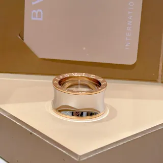 Bvlgari B.zero1 दो टोन गुलाबी सोना और सफेद धातु की रिंग