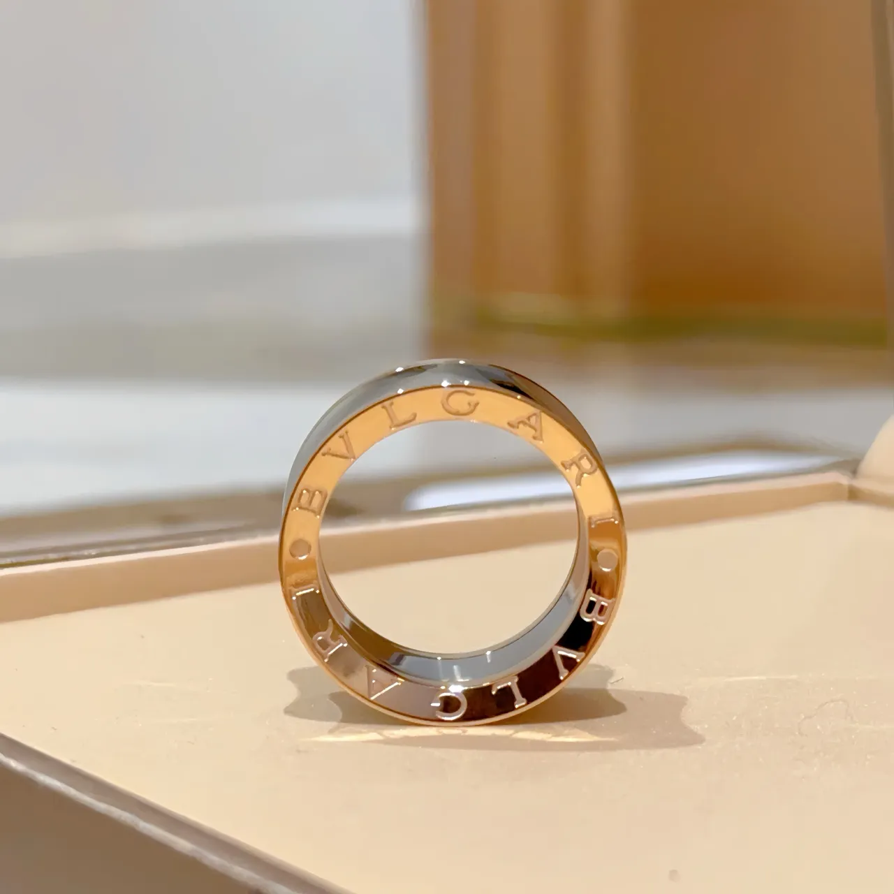 Bvlgari B.zero1 خاتم ذهب وردي ومعدن أبيض ثنائي اللون 3
