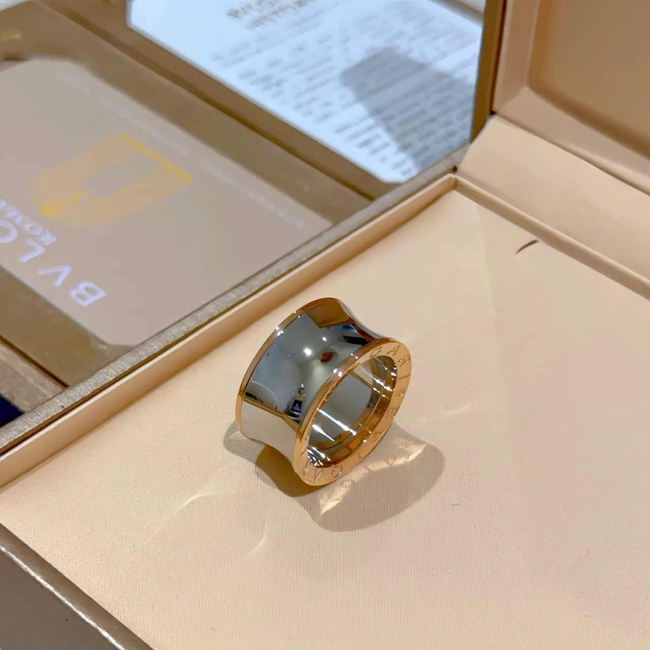 Bvlgari B.zero1 خاتم ذهب وردي ومعدن أبيض ثنائي اللون 4