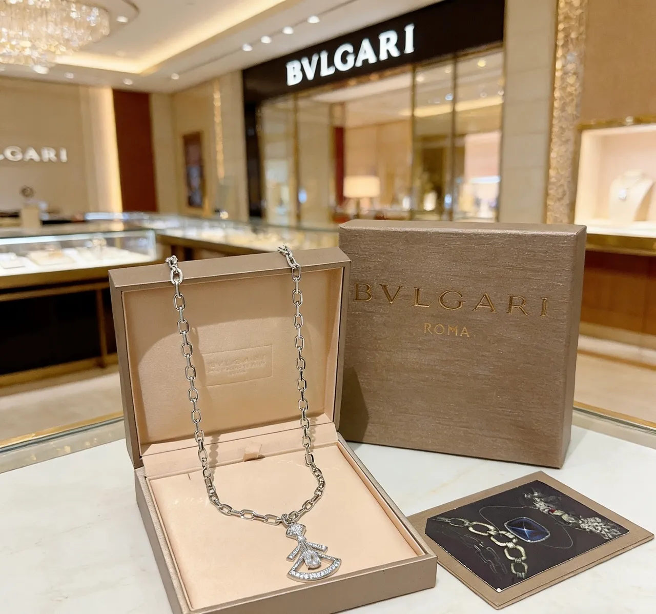 Bvlgari Divas’ Dream Nœud Motif Pendentif Diamant Colgante 7