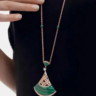 Bvlgari সবুজ সোনা পাখাচ্ছন্দ ম্যালাকাইট ইনলেয় নেকলেস