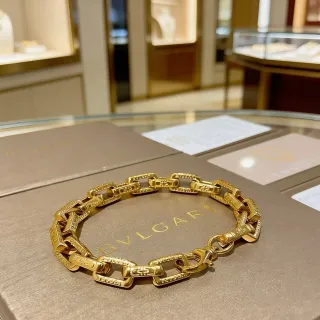 Bvlgari Iconic Link सोने के रंग का उकेरा हुआ चेन ब्रेसलेट
