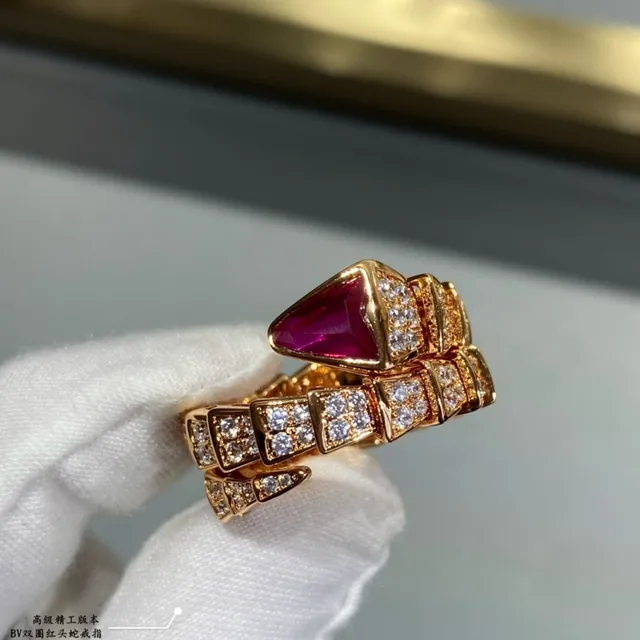 Bvlgari Serpenti Bague or rose motif serpent enroulé Pavé de diamants bandes 5