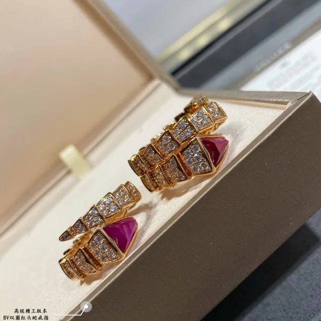 Bvlgari Serpenti Bague or rose motif serpent enroulé Pavé de diamants bandes 8