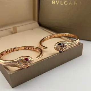 Bvlgari Serpenti Snake-Head Pavé Diamond Rose Gold Bracelet