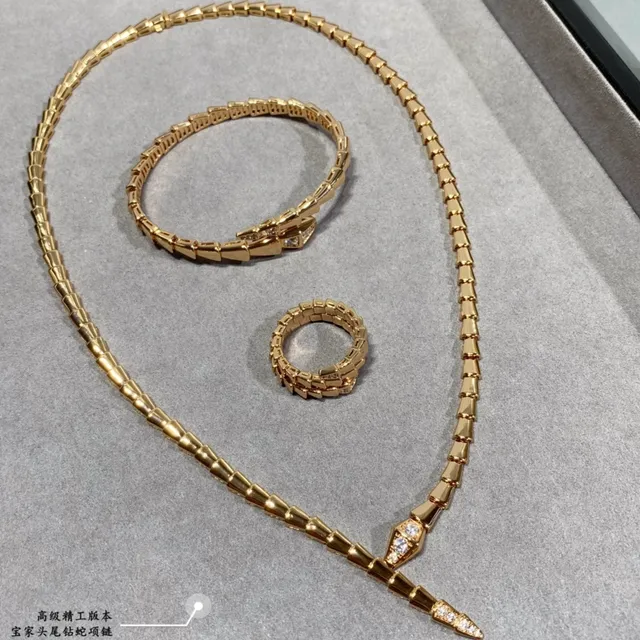 Bvlgari Serpenti Viper Collier en or et diamants 4