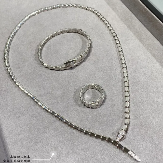 Bvlgari Serpenti Viper Collier en or et diamants 5