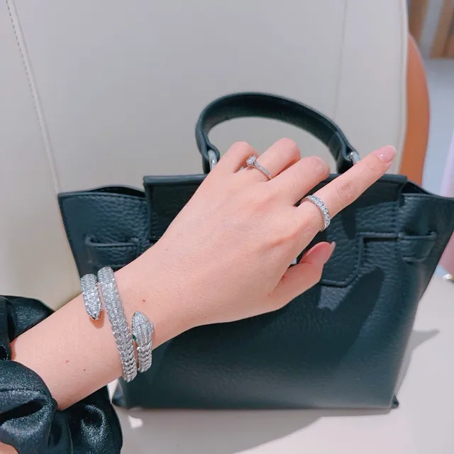 Bvlgari سوار فضي أخضر ثعبان ملتف Pavé-Set بلورات 8