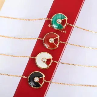 Cartier Amulette de Cartier मालाकाइट लाल चकमक माताजी मोती ओनिक्स माला