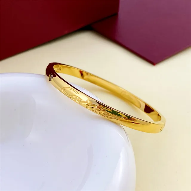 Cartier Juste un Clou Bracelets de Bangle gravés avec logo 2
