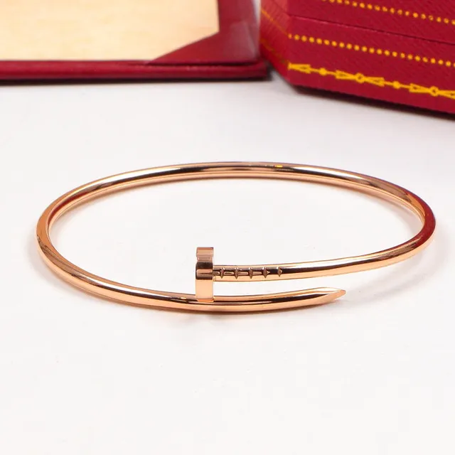 Cartier Juste un Clou Bracelet jonc ouvert avec fermoir motif clou or argent 6