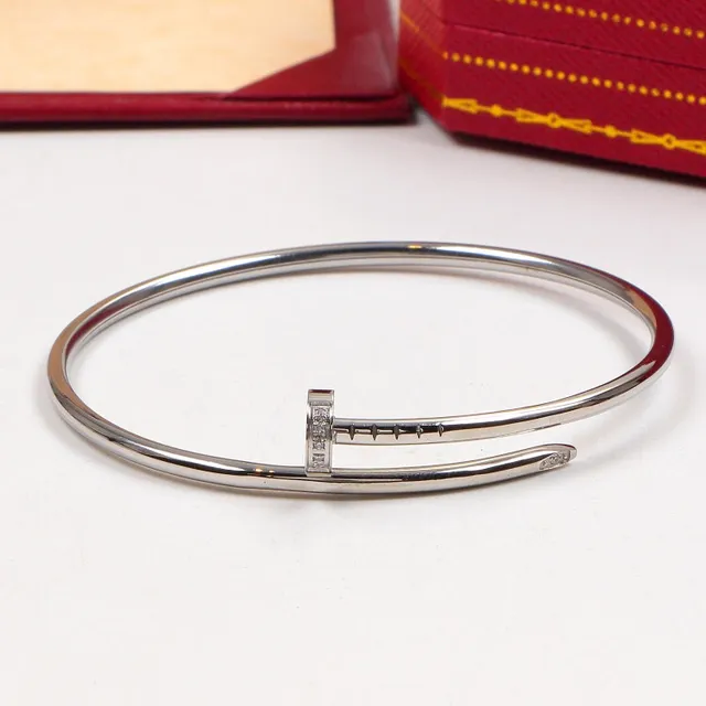 Cartier Juste un Clou Bracelet jonc ouvert avec fermoir motif clou or argent 7