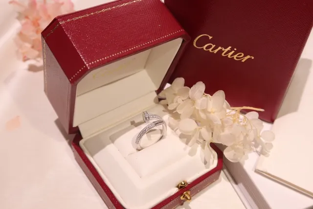 Cartier Juste un Clou Bague en or et argent Pavé-Diamond motif clou 5