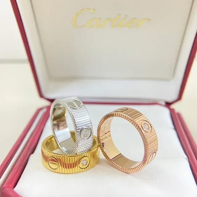 Cartier Juste un Clou Bague or et argent avec bande cannelée motif tête de vis 3
