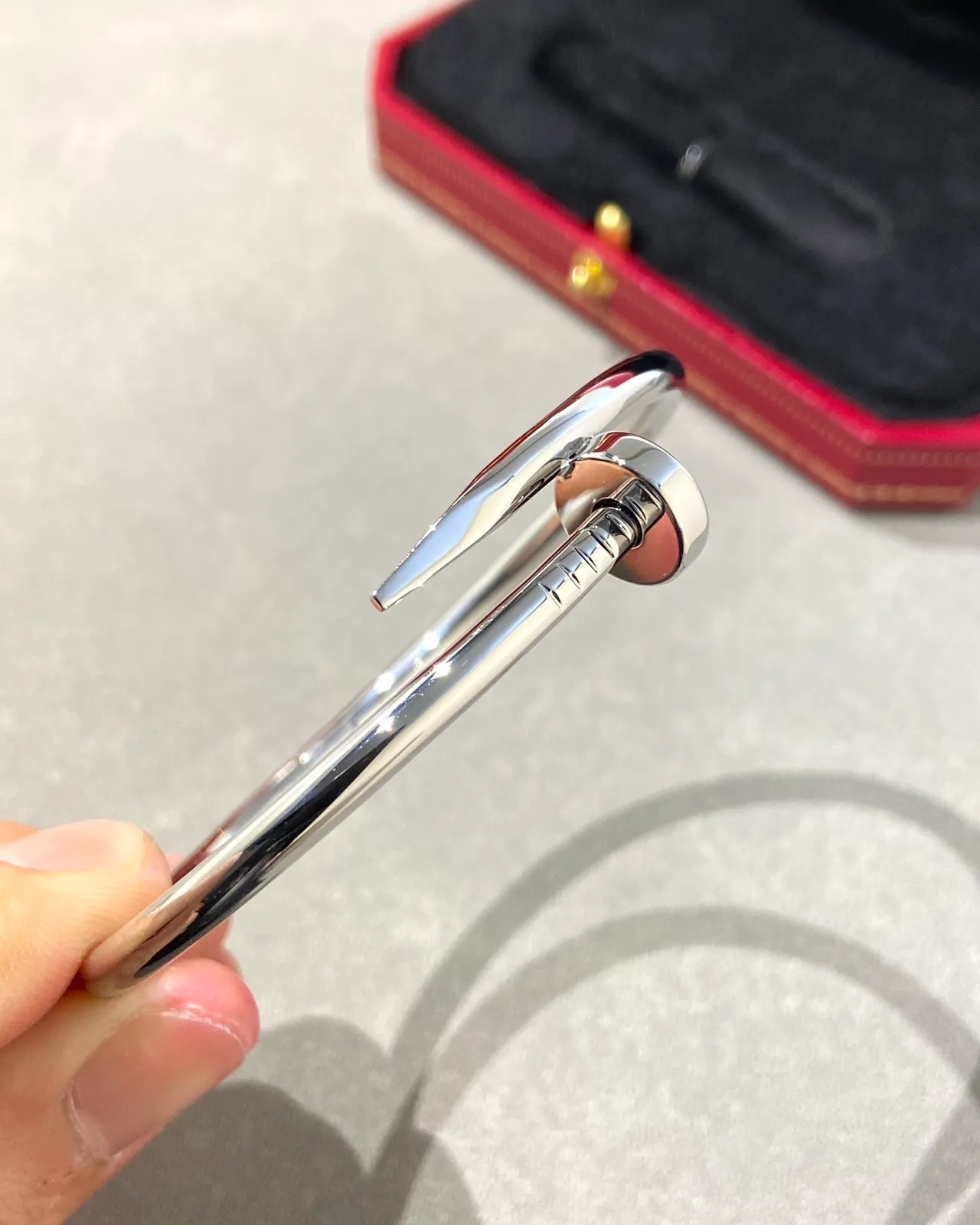 Cartier Juste un Clou Pulseira Aberta de Prata Polida com Cabeça de Prego 8