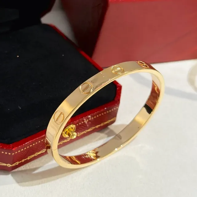 سوارة Cartier Love مصقولة فضة وذهبي مفصلية بموتيف براغي سوارات 4