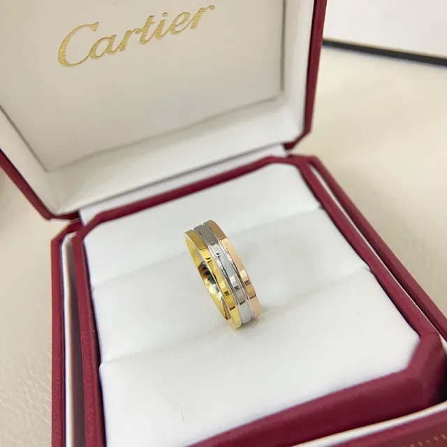 Cartier Two-Tone Grooved Band Ring 4