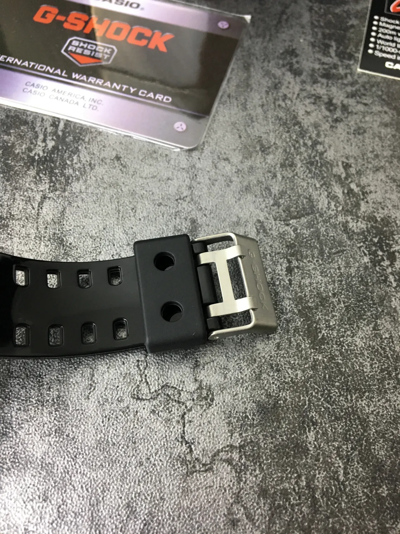 Casio G-Shock GA-100 ساعة رياضية بقرص أزرق وأرجواني متعدد الطبقات 3