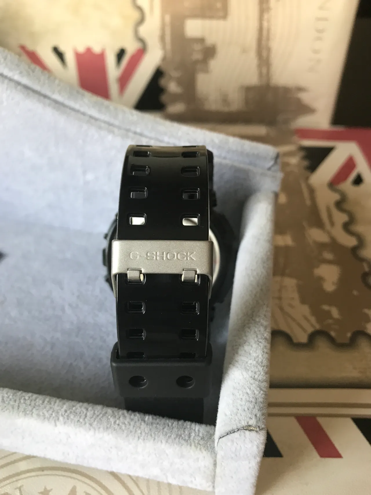 Casio G-Shock GA-100 ساعة رياضية بقرص أزرق وأرجواني متعدد الطبقات 7