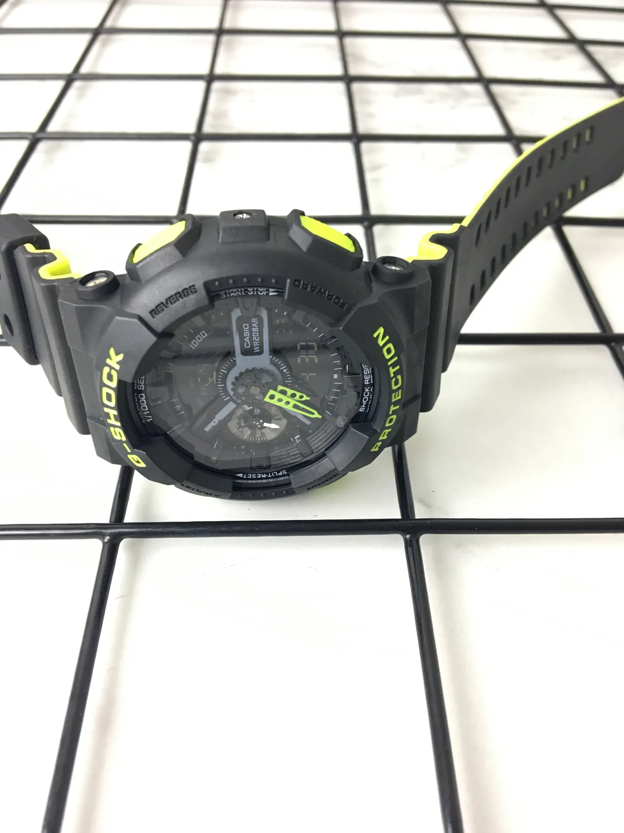 Casio G-Shock GA-110 Noir et Vert Lime Montre Sport 5
