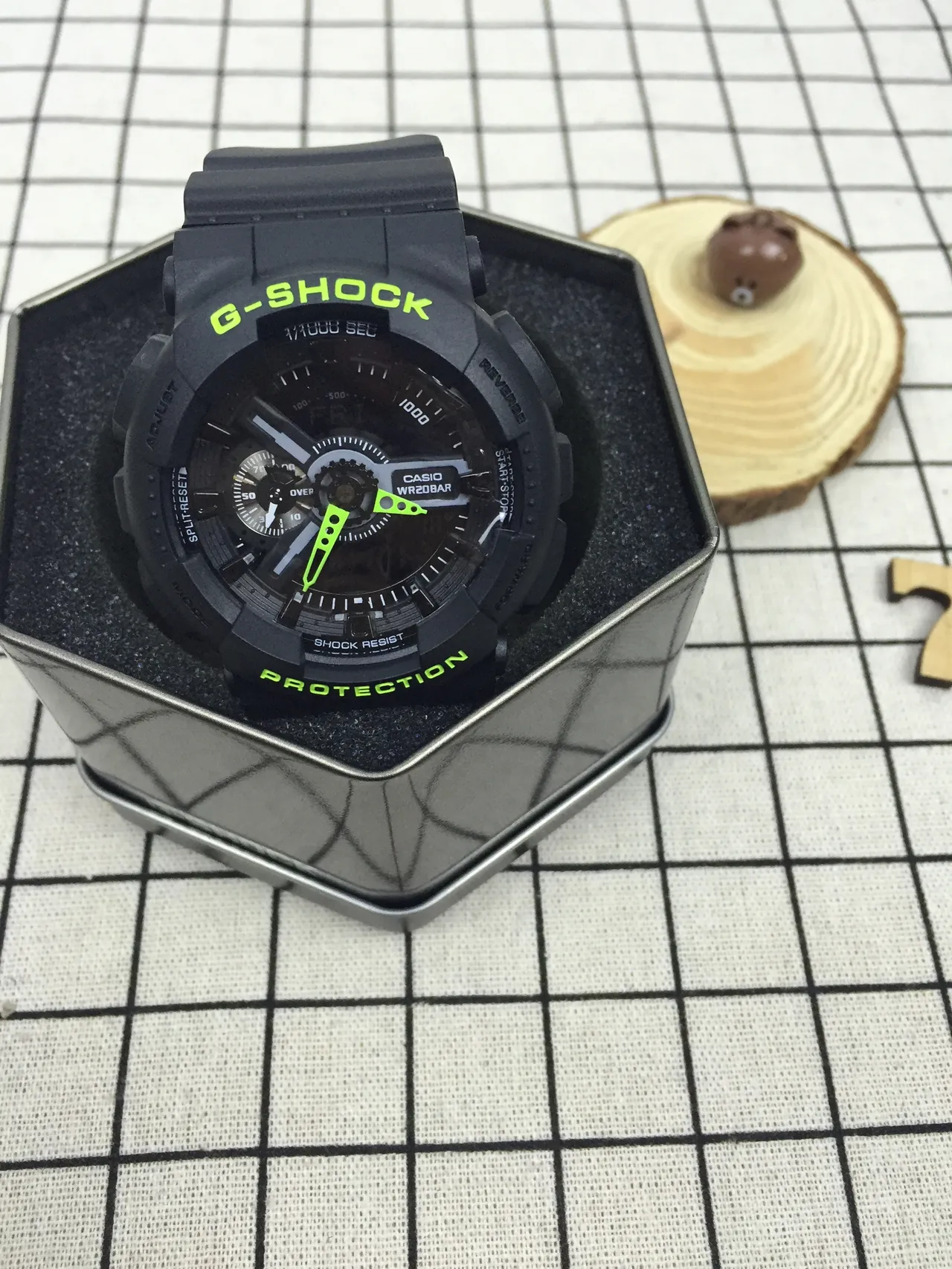 Casio G-Shock GA-110 Noir et Vert Lime Montre Sport 10