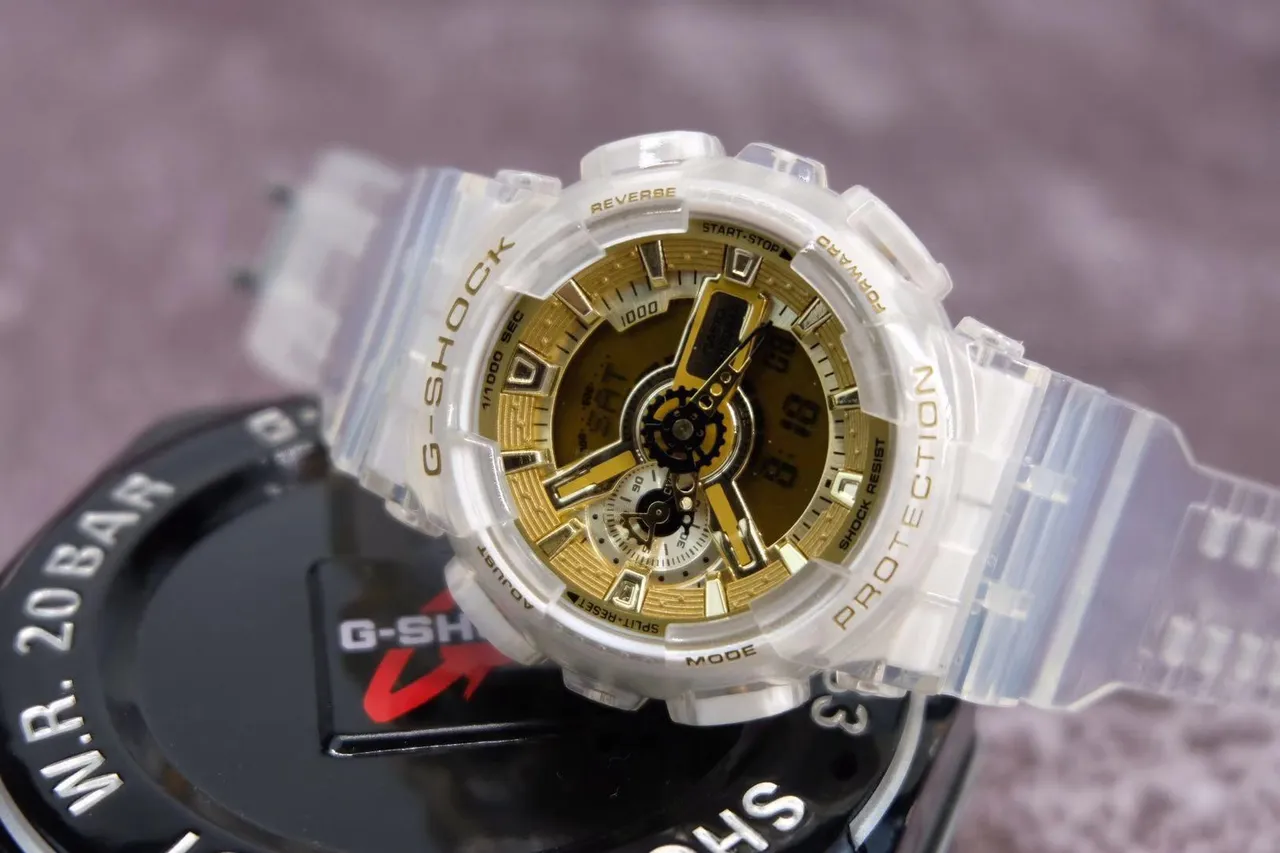 Casio G-Shock GA-110 ساعة رياضية ذهبية شفافة 8
