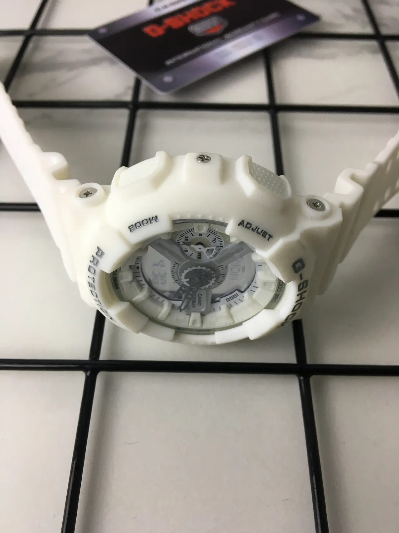 Casio G-Shock GA-110 Montre Sportive en Résine Blanche 4