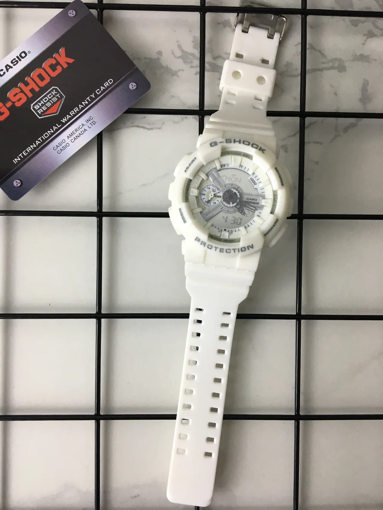 Casio G-Shock GA-110 Montre Sportive en Résine Blanche 6