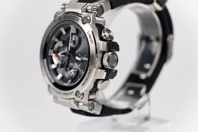 Casio G-Shock MT-G Black and Silver Sports Watch 3