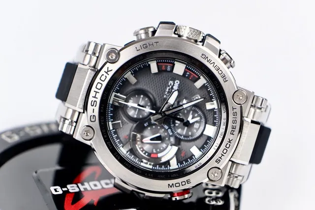 Casio G-Shock MT-G Black and Silver Sports Watch 6