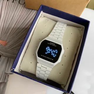 Casio Reloj Blanco Azul Rectangular Cara Digital Pantalla Sensible al Tacto