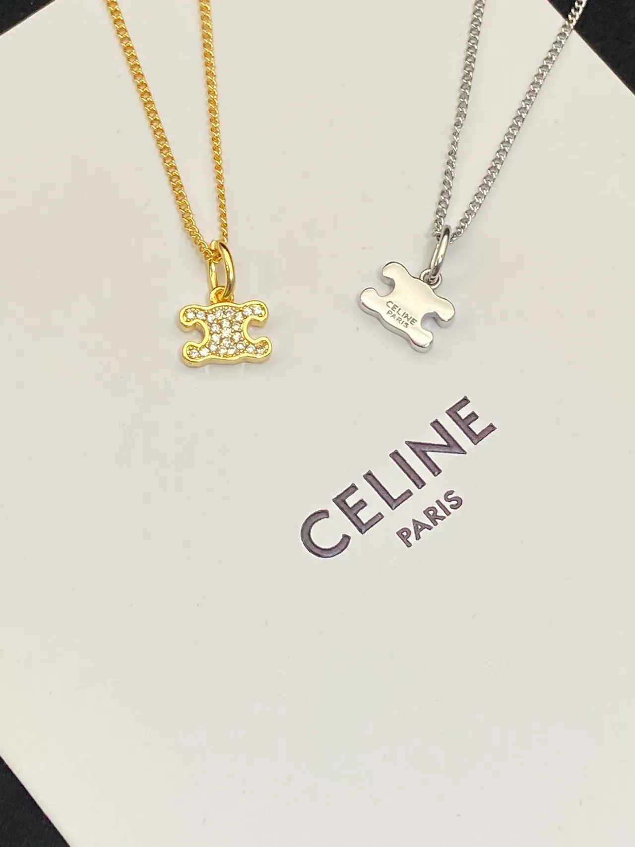 Celine Triomphe Chaîne Logo Or Argent 3