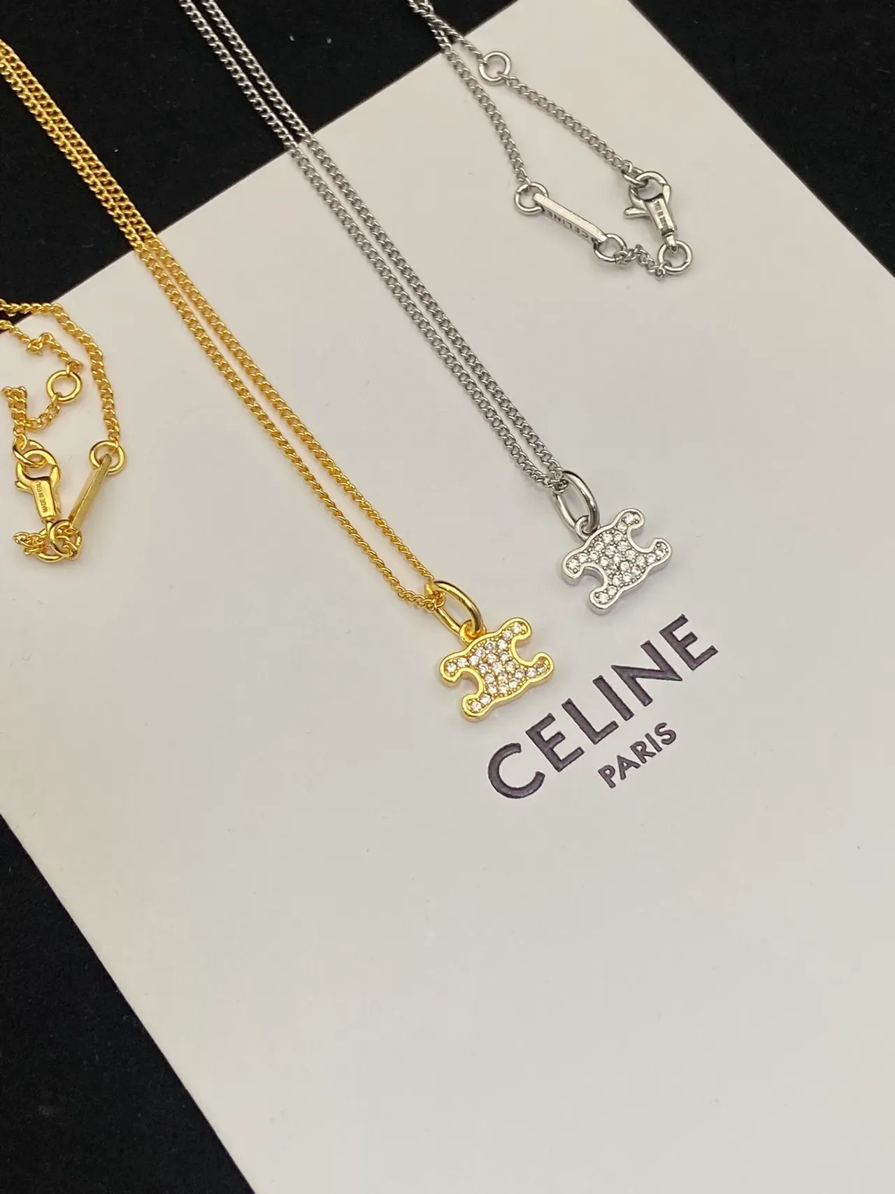 Celine Triomphe Chaîne Logo Or Argent 9