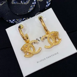 Chanel 幻想珠宝 Gold-Tone Lion CC 圈耳耳环