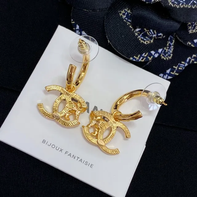 Chanel 幻想珠宝 Gold-Tone Lion CC 圈耳耳环 5
