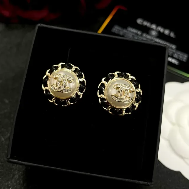 Chanel Black Gold Interlocking CC Logo Pearl-Effect Center Earrings 4