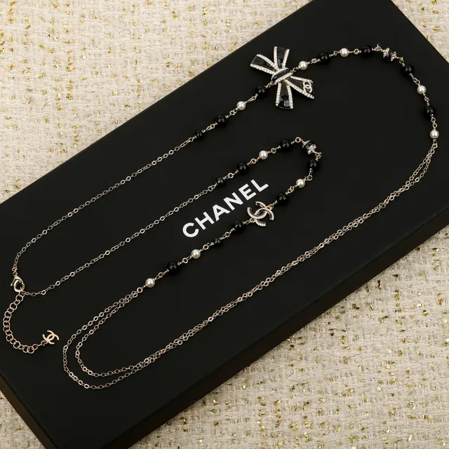 Chanel Black Pink Pearl-Strung Chain Enamel Bow Pendant Necklace 8