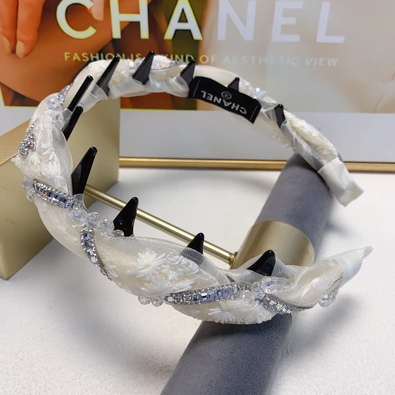 Chanel Black White Crystal-Embellished Lace-Trimmed Jewelry 8